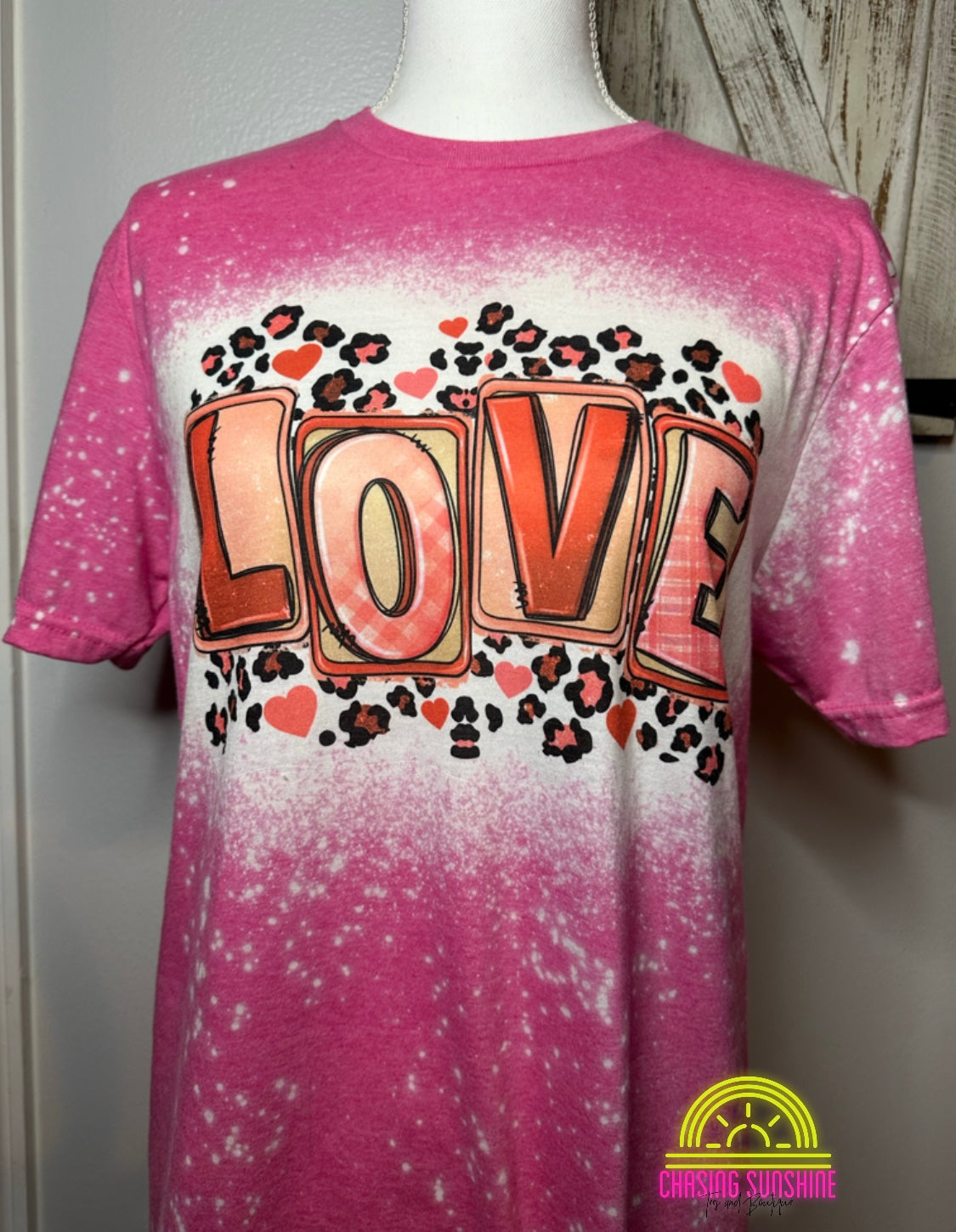 LOVE (leopard) tee